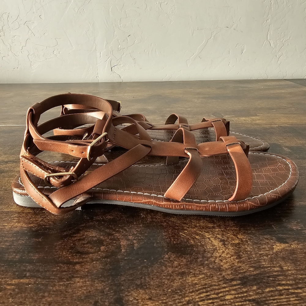 Womens Unr8ed Sandals.